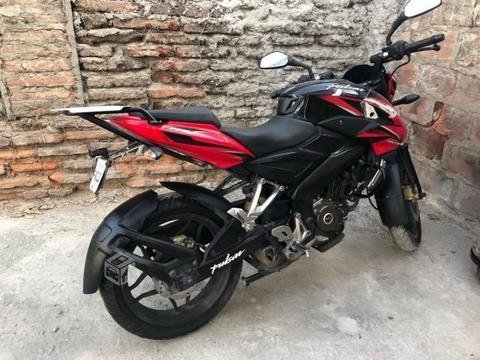 Moto pulsar 200