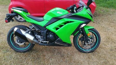 Kawasaki ninja 300 abs