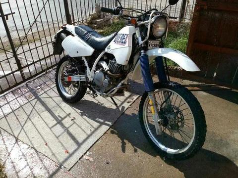 Moto suzuky 250