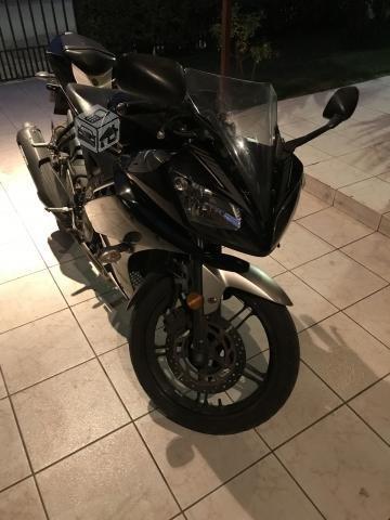 Yamaha r15