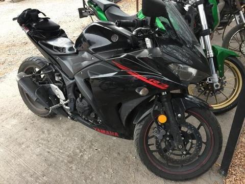 Yamaha r3