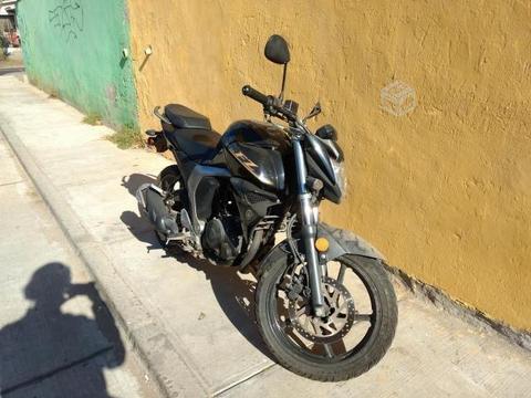 Yamaha FZ 2.0 inyectada, impecable y al día