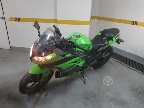 Kawasaki ninja 300