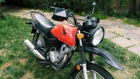 Moto Honda CB1 TUF