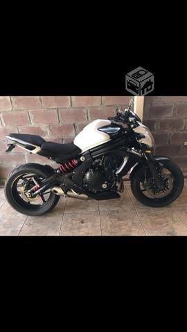 Kawasaki er6n 2015. 23.000 km