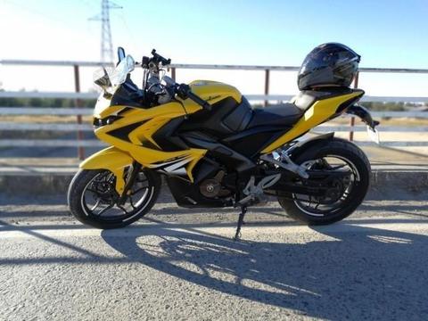 Pulsar 200