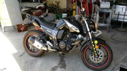 YAMAHA Fz 16