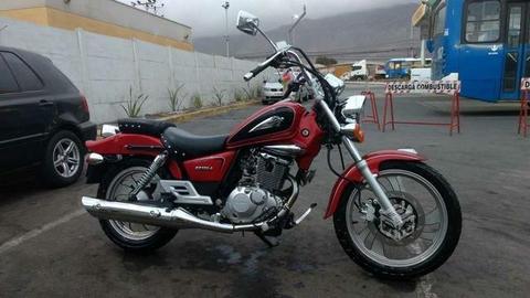 Moto Suzuki GZ150