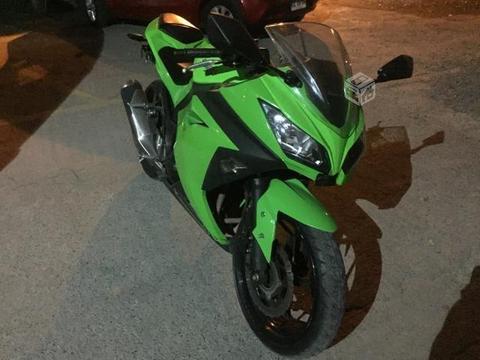 Kawasaki ninja 300 año 2016