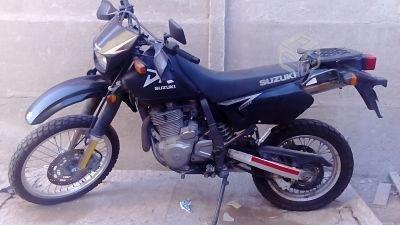 Moto Suzuki Dr 650 cc