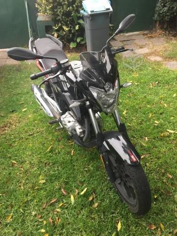 Aprilia SXT 150, mejorada