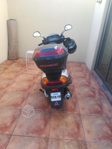 Moto Scooter takasaki 125