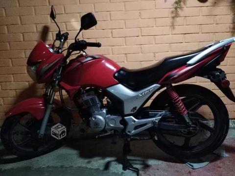 Moto 125, honda new storm 2012