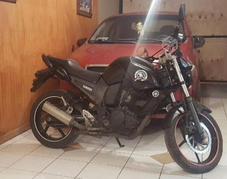 Moto Yamaha fz-16