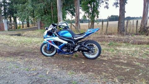 Suzuki gsxr 600