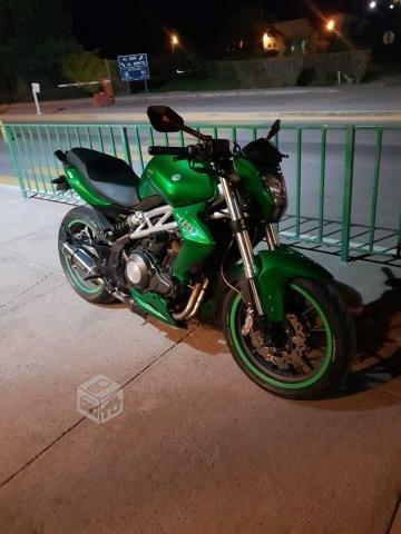 Benelli TNT 300