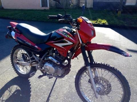 Motorrad 2015 enduro 250cc 2015