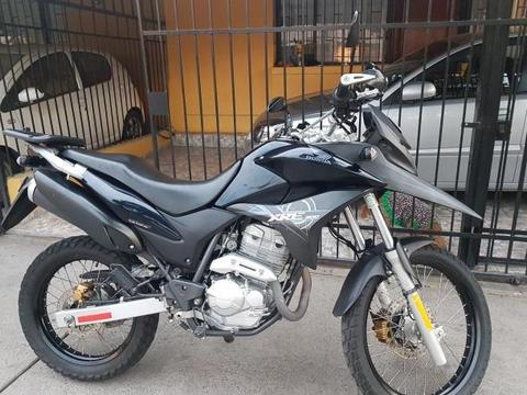 Moto honda xr 300r año 2013