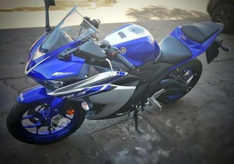 moto Yamaha YZF R-3