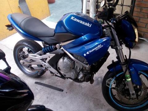 Moto Kawasaki 650cc