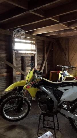 Suzuki rmz250