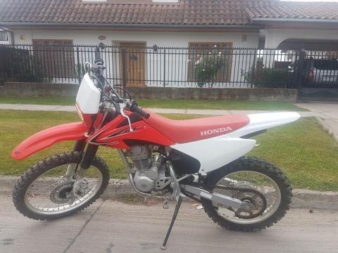 Crf 230 2014 como nueva