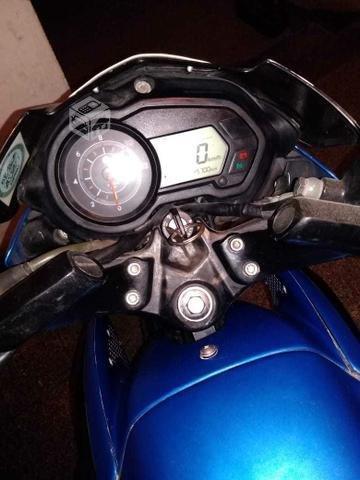 Moto pulsar 135 ls