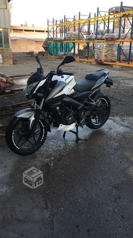 Pulsar ns 200 FI