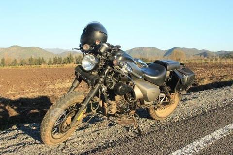 Moto UM Renegade Commando 200cc