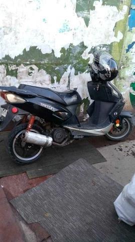 Moto scooter triton