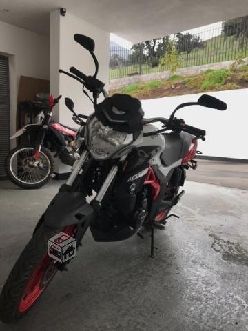 Moto UM 180