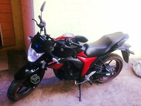 Suzuki gixxer 2017