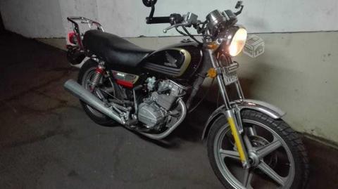 Moto Honda modelo v men año 2010