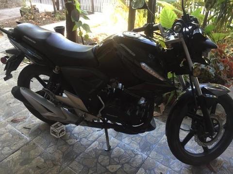 Moto motorrad naked 200