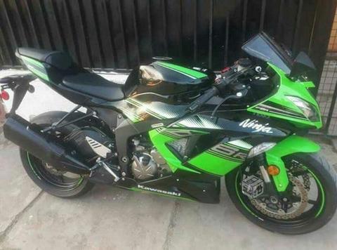 Moto ninja color verde kawasaki
