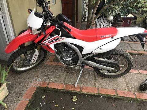 Honda crf 250 L 2017 con 6000 kms