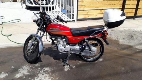 Honda CGL 125 Roja