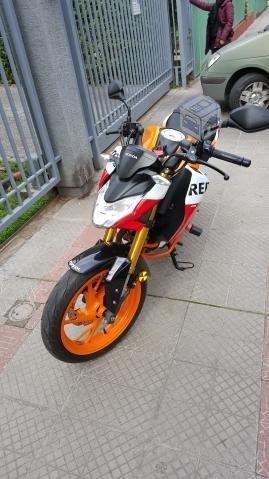 Honda cb 190r con 6 meses de garantía