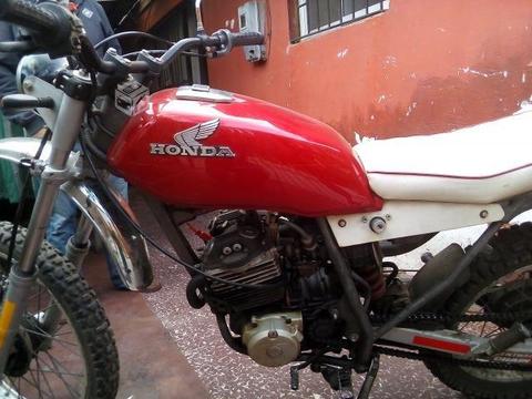 Honda xlr año 86 scramble