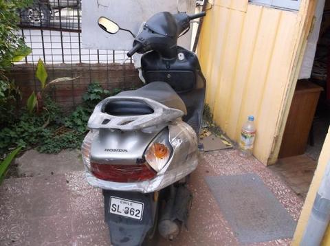 Honda elite scooter