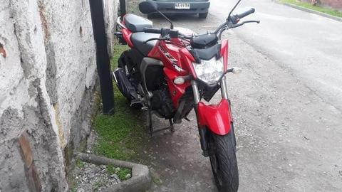 Moto Yamaha Fz16