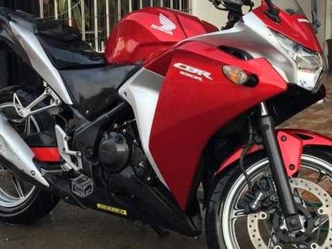 Honda cbr 250