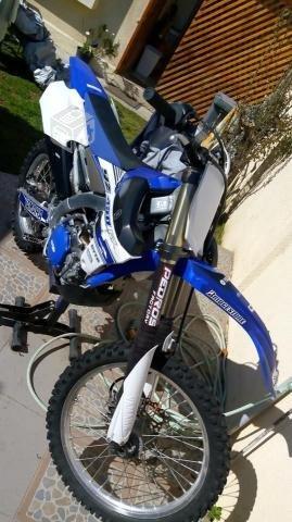 Moto Enduro YZ 450 FX