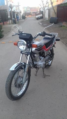 Moto honda 125 cc año 2009