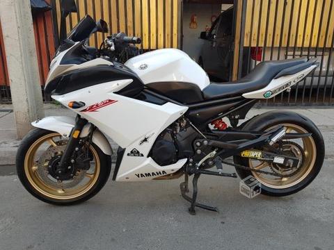 Yamaha 600cc xj6f