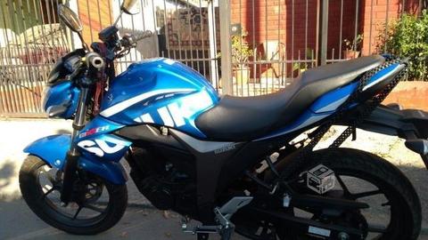 Moto suzuki gsx 150 gixxer