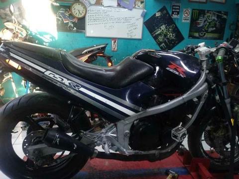 Suzuki gsx250 super spoets