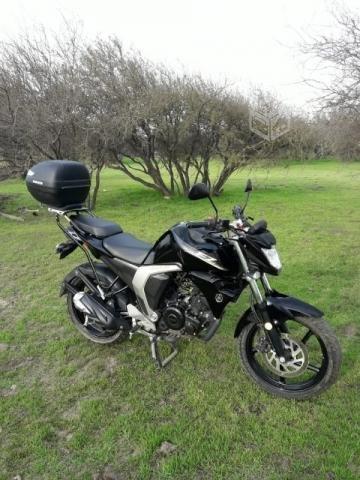 Moto Yamaha FZ-150