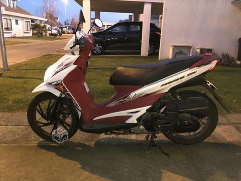 Moto Suzuki hayate edición especial