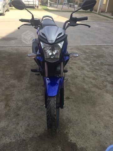 Moto honda invicta año 2015, 150cc, 7400km